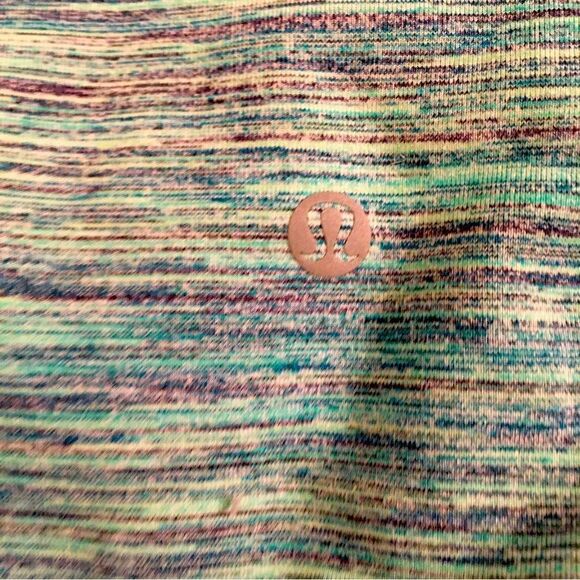 LuLuLemon Wunder Under Gorgeous teal blue active pants! - Picture 3 of 4